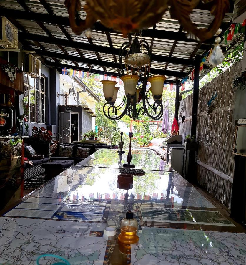 Eagle'S Nest Hotel บาร์เบอร์ตัน ภายนอก รูปภาพ