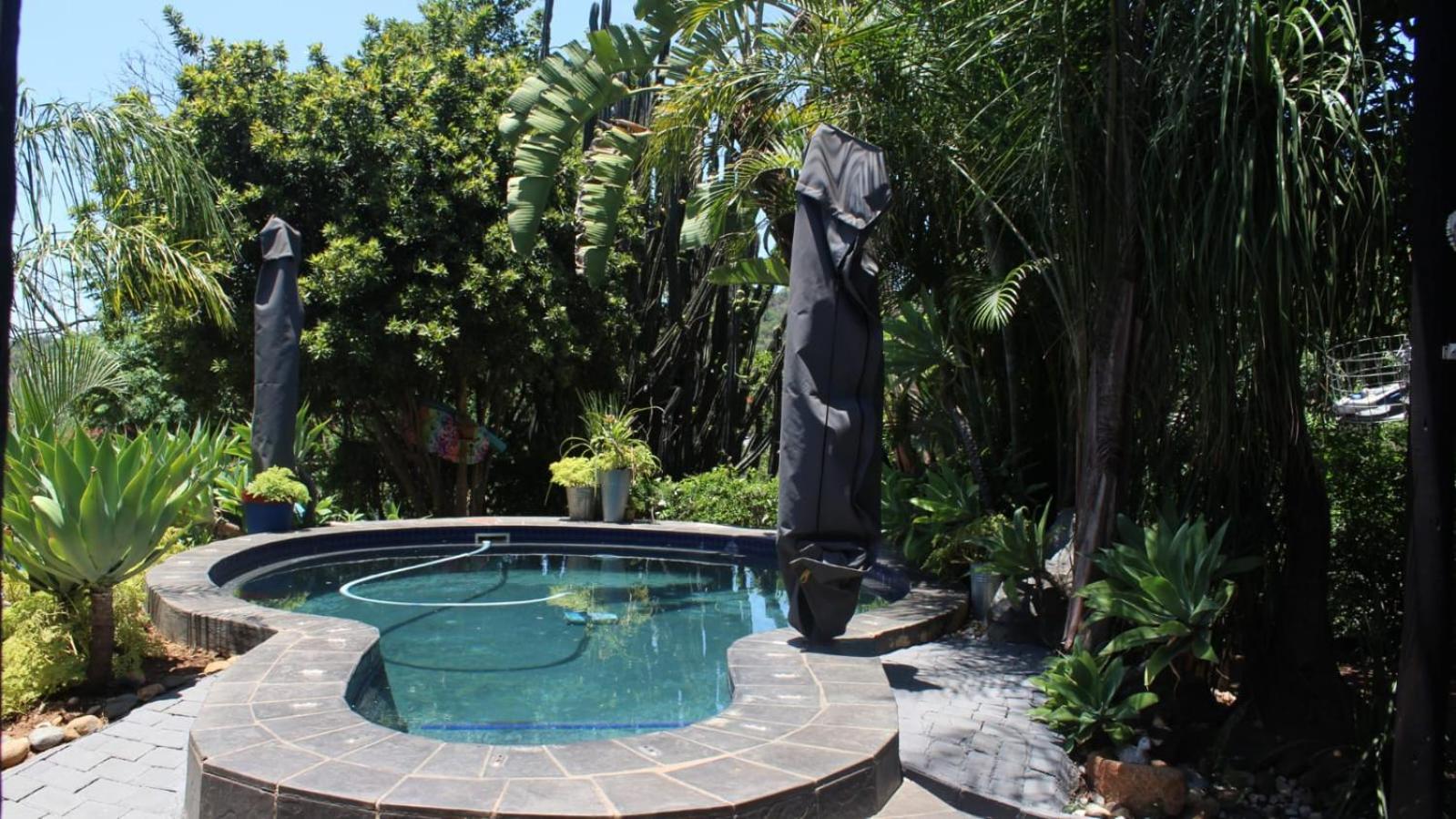 Eagle'S Nest Hotel บาร์เบอร์ตัน ภายนอก รูปภาพ